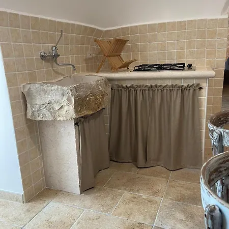 Trullo Santa Lucia *